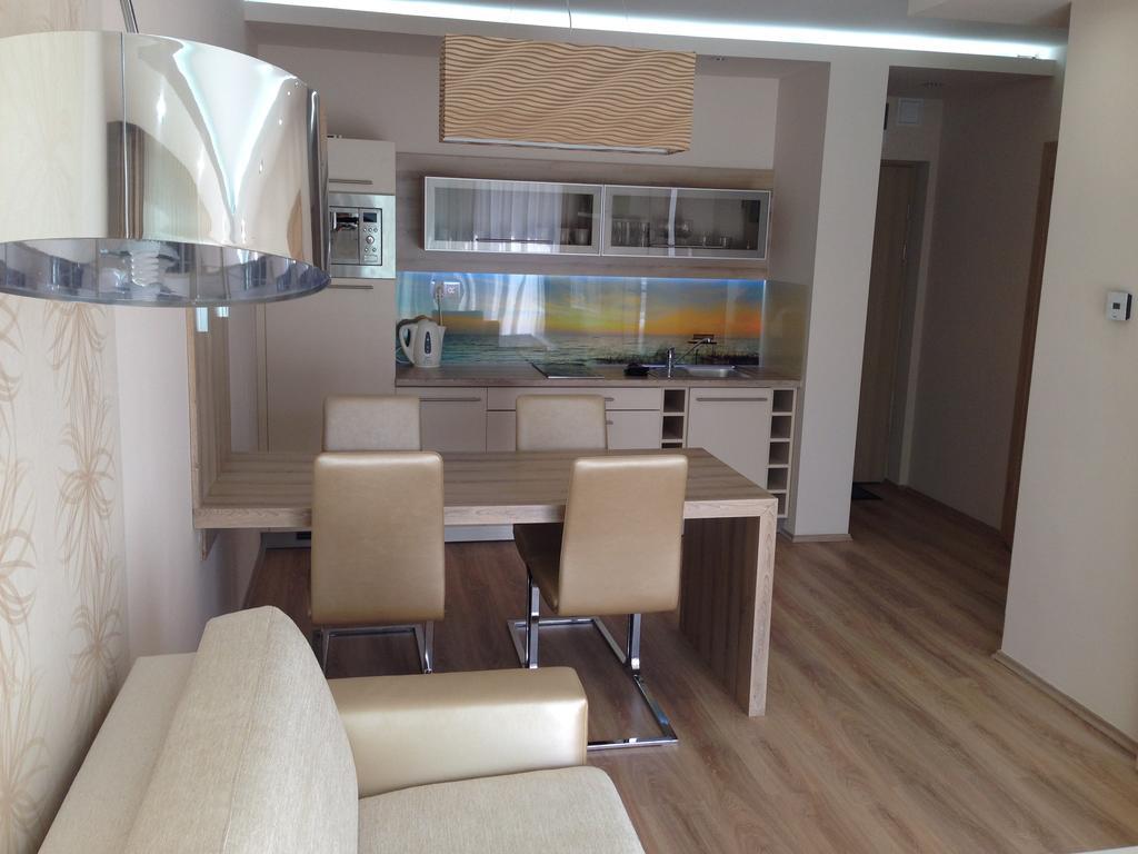 Villa Park Apartman Balatonfured Ruang foto